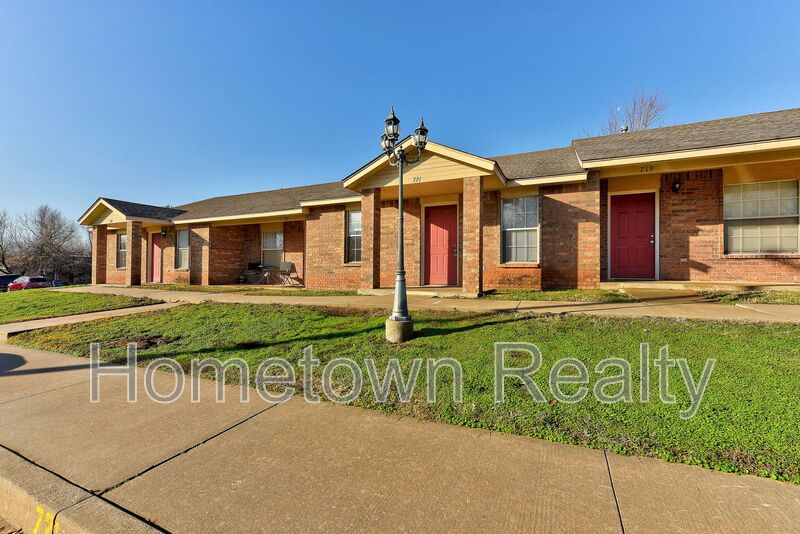 Guthrie Condo: 717 S Locust Street