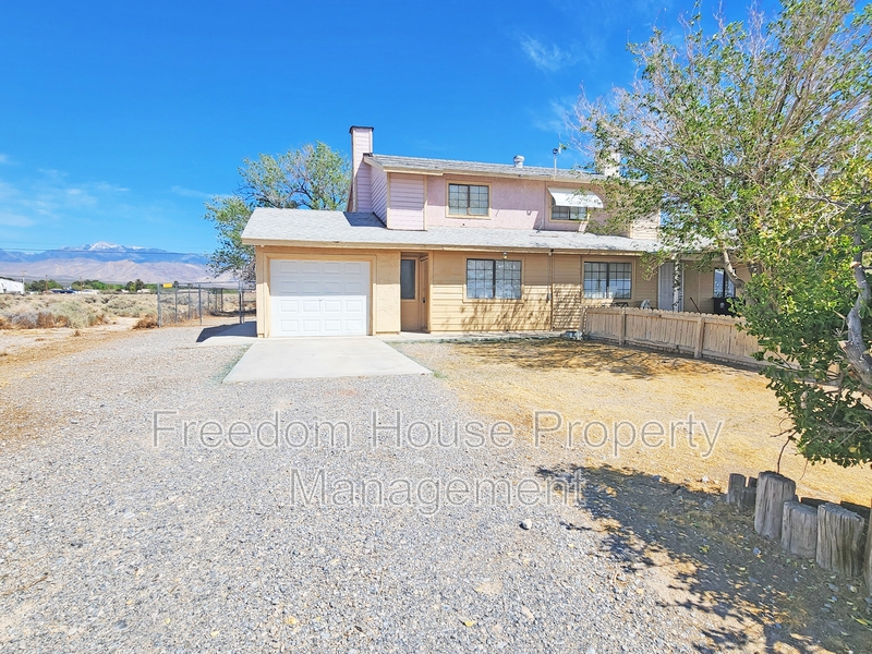 Pahrump Condo: 2091 Sycamore Avenue