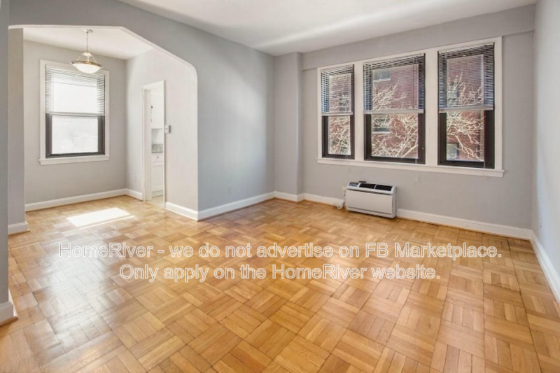 Washington Condo: 1010 25th St NW