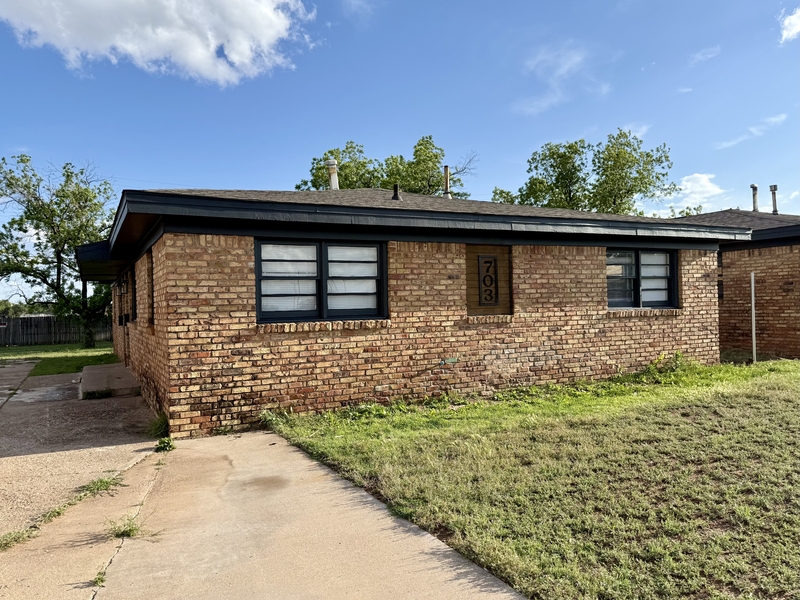 Lubbock Condo: 703 47th Street - B