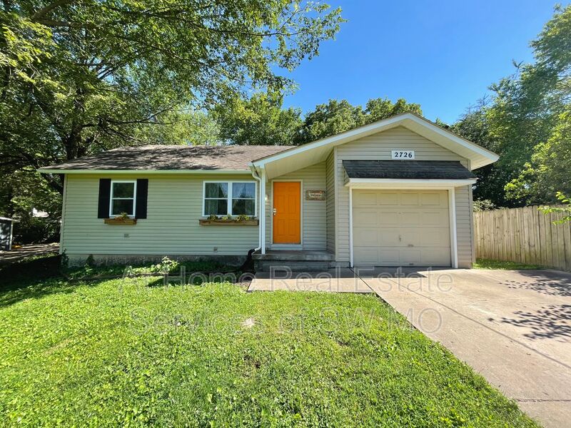 Springfield House: 2726 Monroe Terrace