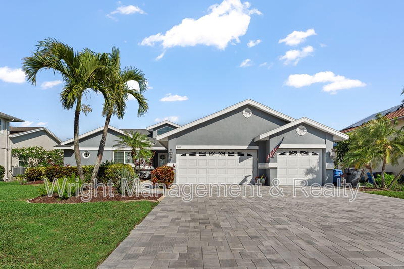 Apollo Beach House: 6611 Surfside Boulevard