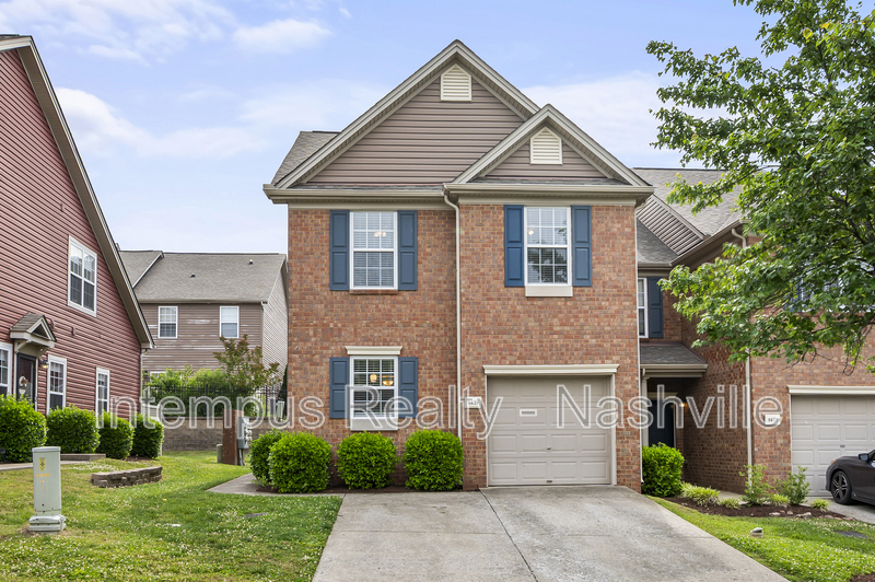 Brentwood Townhome: 8619 Altesse Way