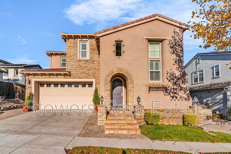 San Ramon House: 3223 Carpenter Way