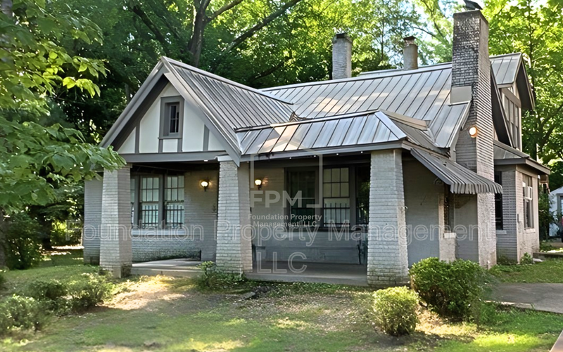 Memphis House: 851 Hale Road
