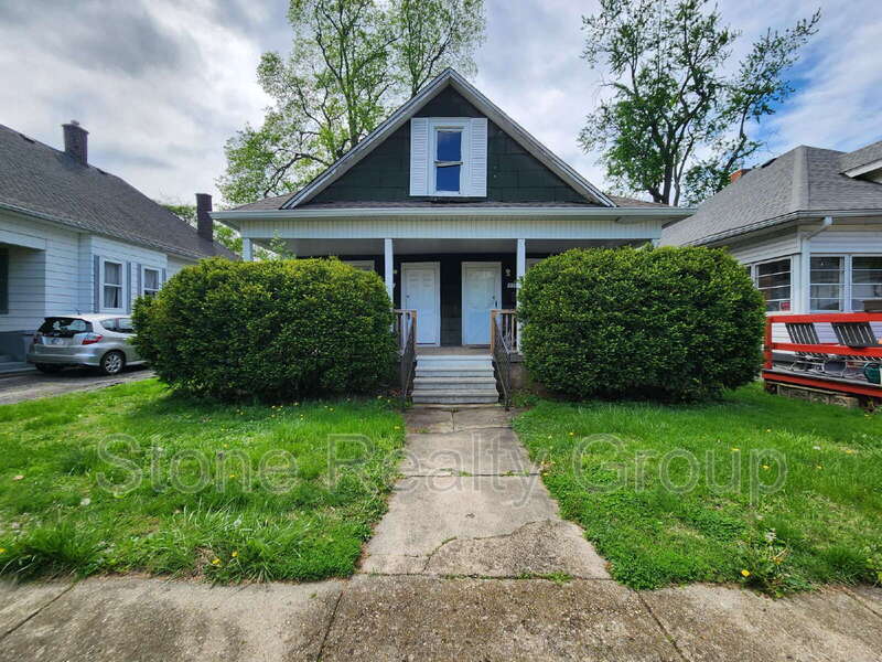 Terre Haute Condo: 2015 Washington Avenue