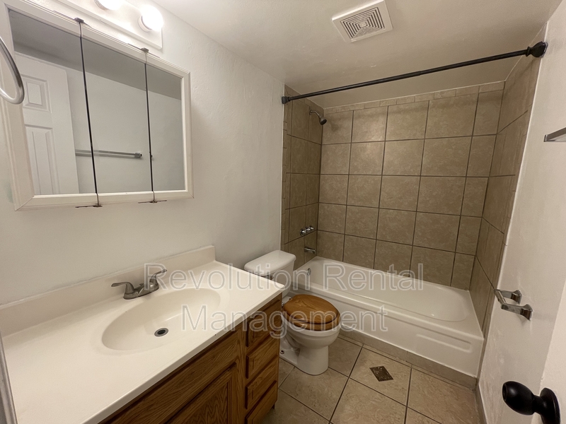 1625 Espanola Ave Apt 106 Holly Hill FL 32117-1751 - Photo 8