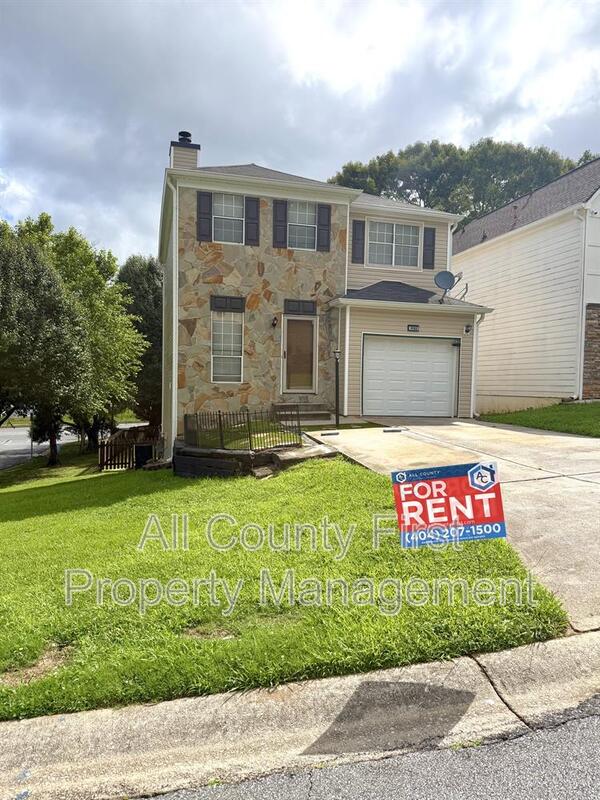 Tucker House: 1183 Red Oak Cove