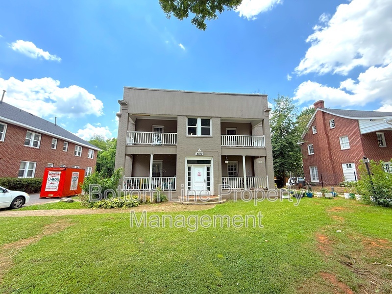 Charlotte Condo: 2100 E 7th St #5