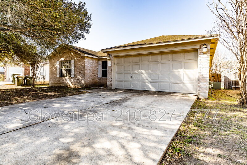 Kyle House: 410 Masonwood Dr