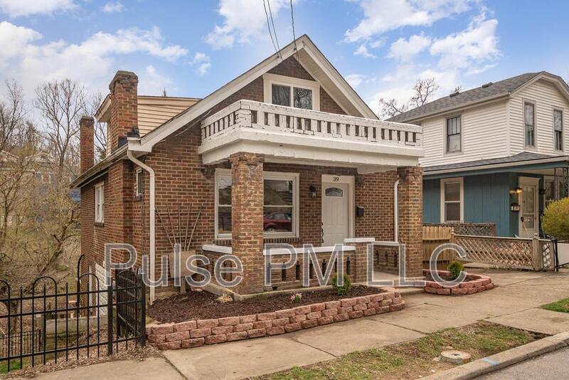 Newport House: 39 18th Street