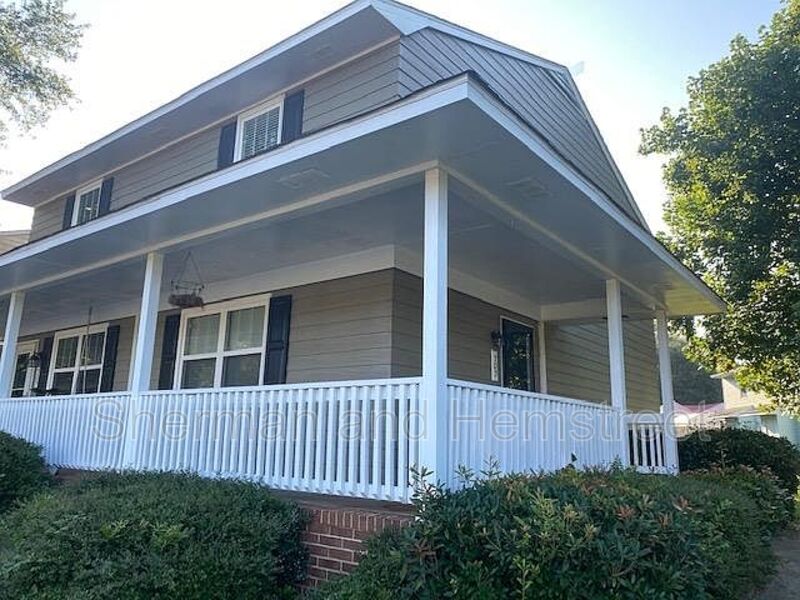 North Augusta House: 303 Lake Avenue