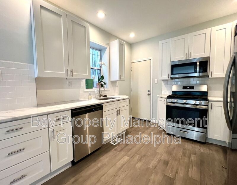 Philadelphia House: 1218 N Taylor St