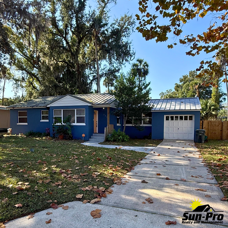 Daytona Beach House: 332 South Seneca Boulevard