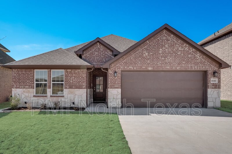 Greenville House: 8102 Grant Lane