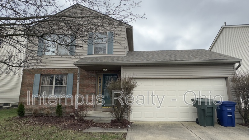 Hilliard House: 5903 Brookmont Dr
