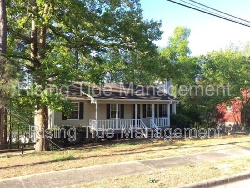 Birmingham House: 641 15th Ct NW