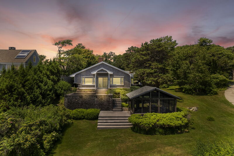 York House: 7 Cragmere Way