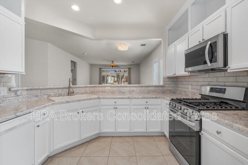 Georgetown House: 118 Portsmouth Dr