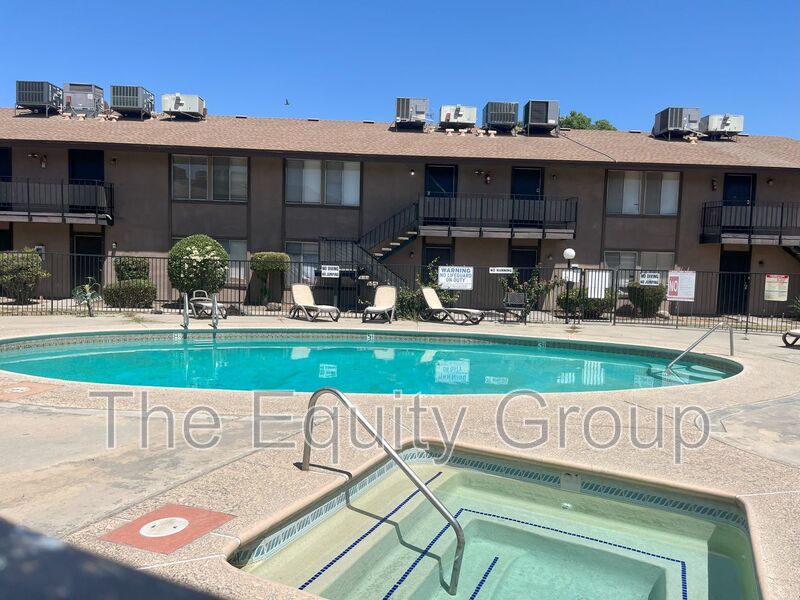 Visalia House: 3535 W Campus Ave -8