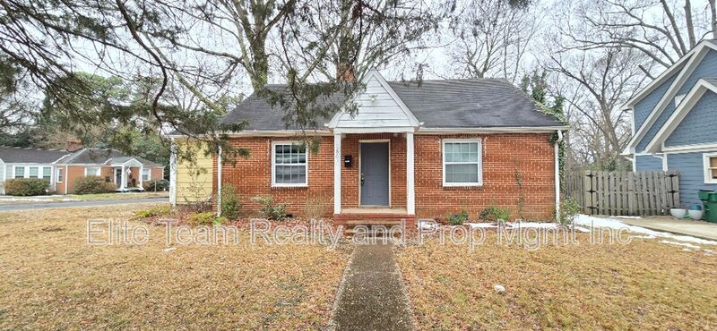 Charlotte House: 2901 Clemson Ave