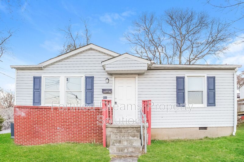 Winston-Salem House: 401 Gregory Street Southwest