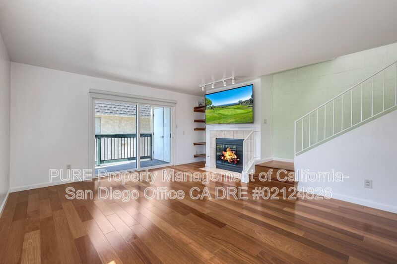 Imperial Beach House: 283 Date Ave