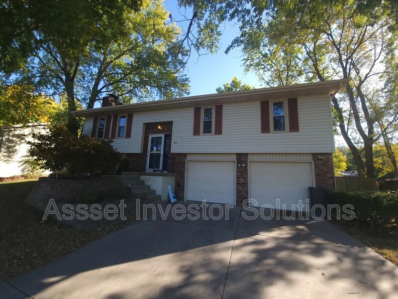 Kansas City House: 8013 N Congress Ave