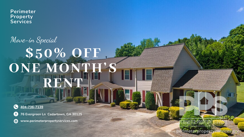 Cedartown House: 76 Evergreen Ln