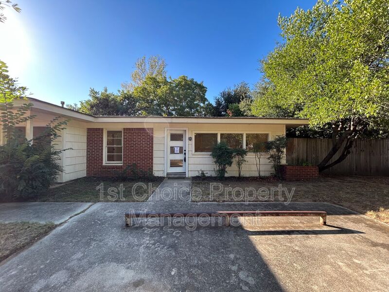 Fort Worth House: 6200 Windermere Pl