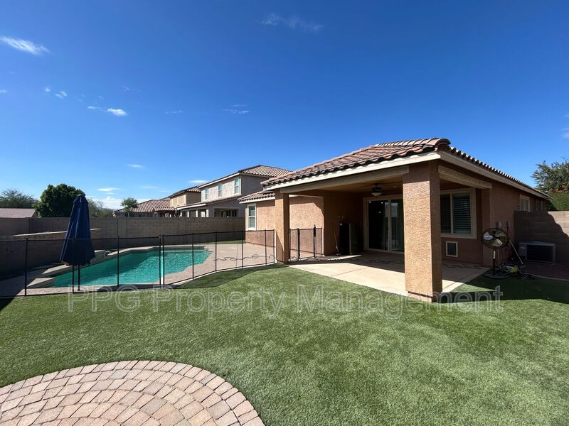 Surprise House: 15747 W Shaw Butte Dr