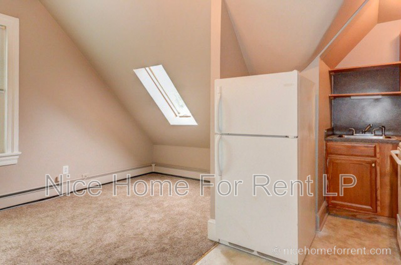 Delanco Condo: 239 Vine St #8
