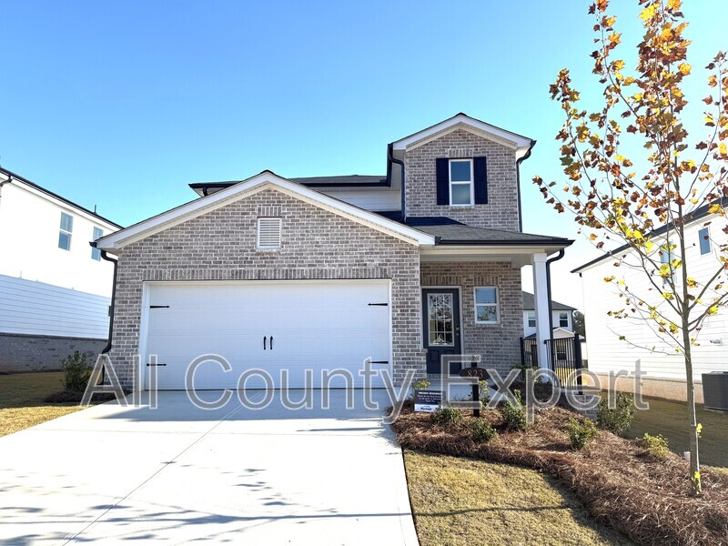 Lawrenceville House: 823 Misty Hollow Trail