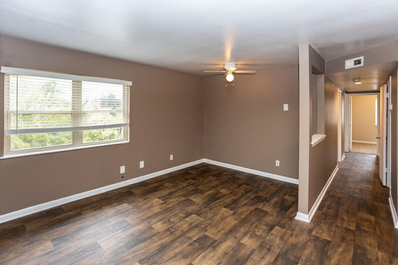 Photograph 4 of 2627 Wimpole Avenue, 81