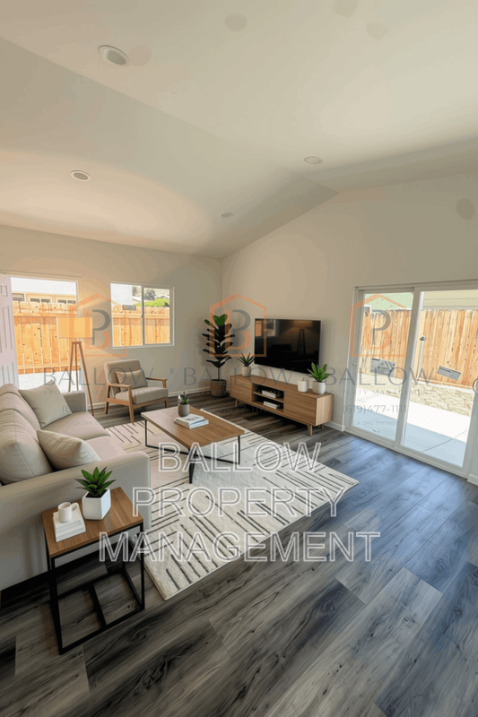 Santee House: 10047 Woodpark Dr
