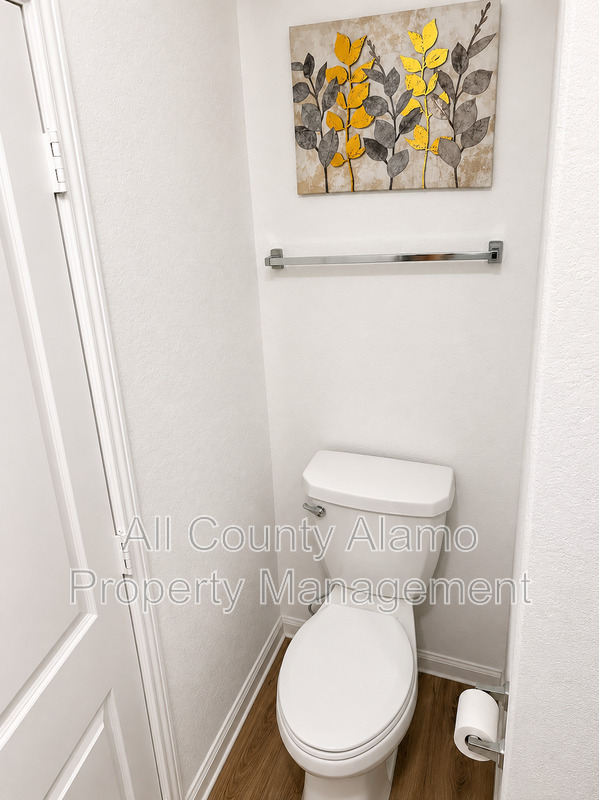 Main Rental Photo 25