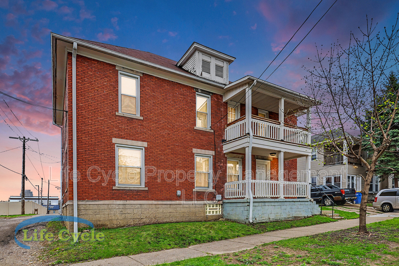 Grand Rapids Condo: 18 Indiana Ave SW