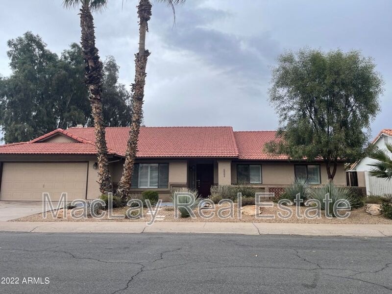 Scottsdale House: 6002 E Marconi Ave