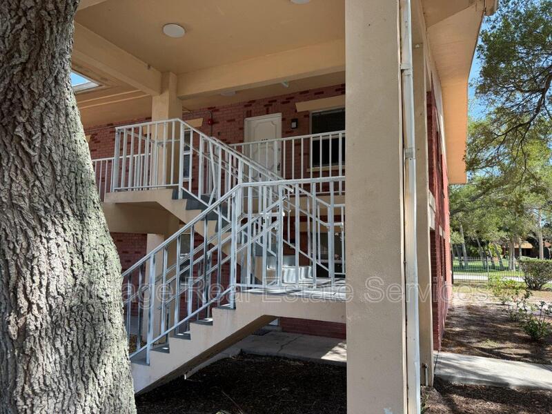 St. Petersburg Condo: 3301 58th Ave S