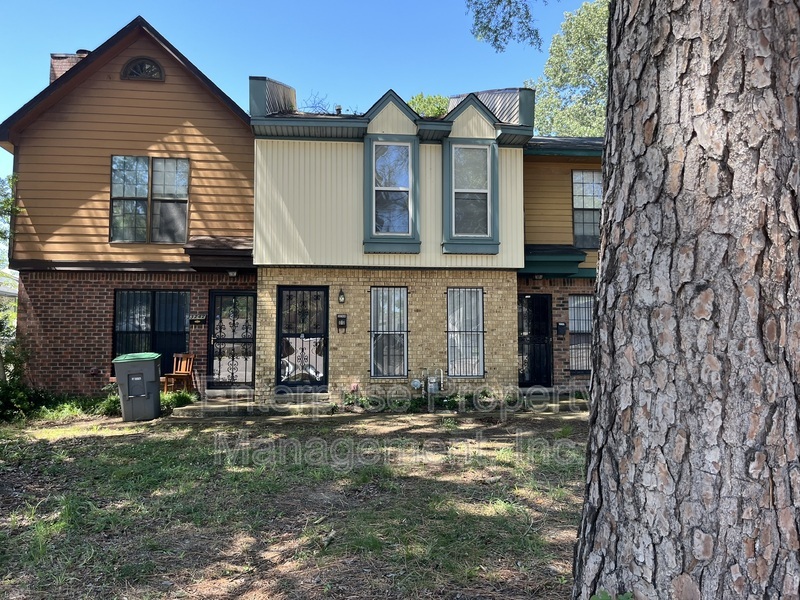 Memphis Condo: 3244 Southern Ave
