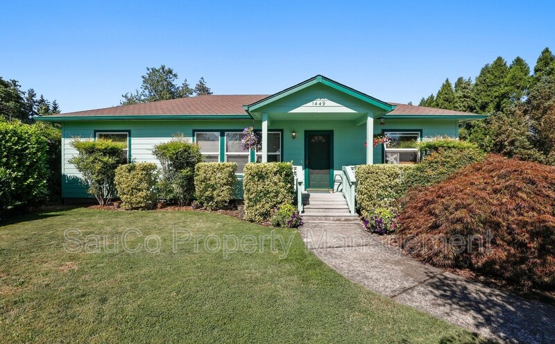 Canby House: 1449 North Ivy Street