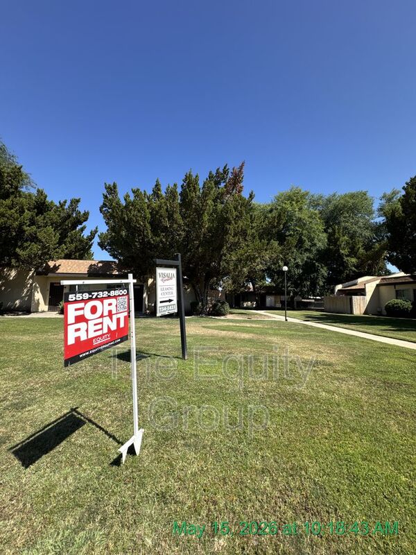 Visalia House: 1426 West Elowin Ave