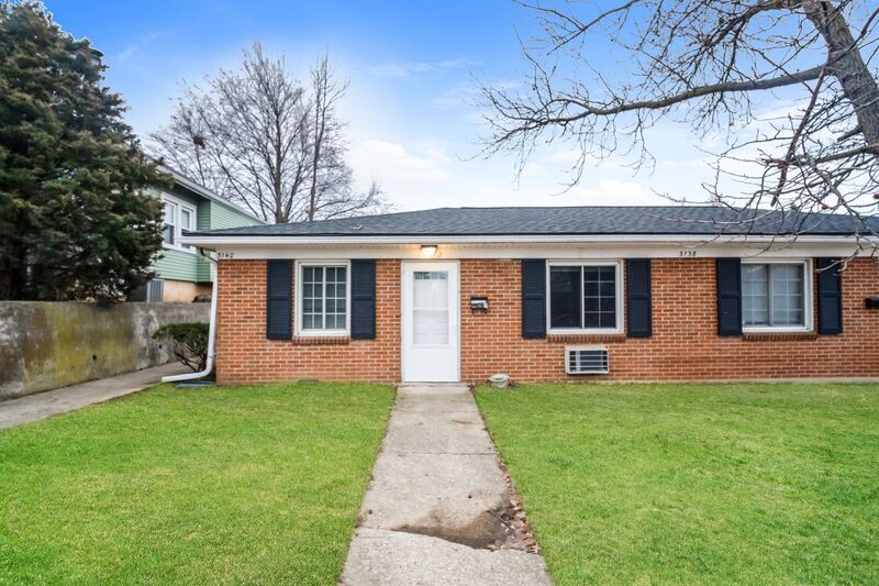 Dayton House: 3136-3138 Hassler St