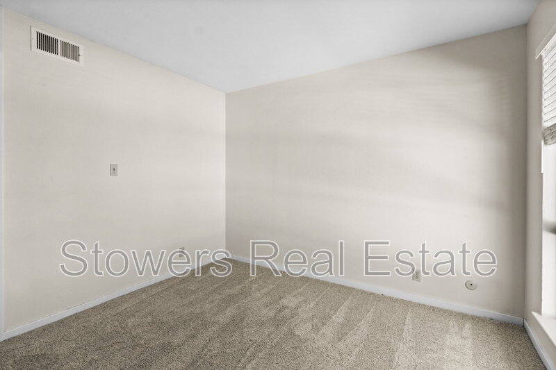 Danville Townhome: 433 Garden Creek Pl