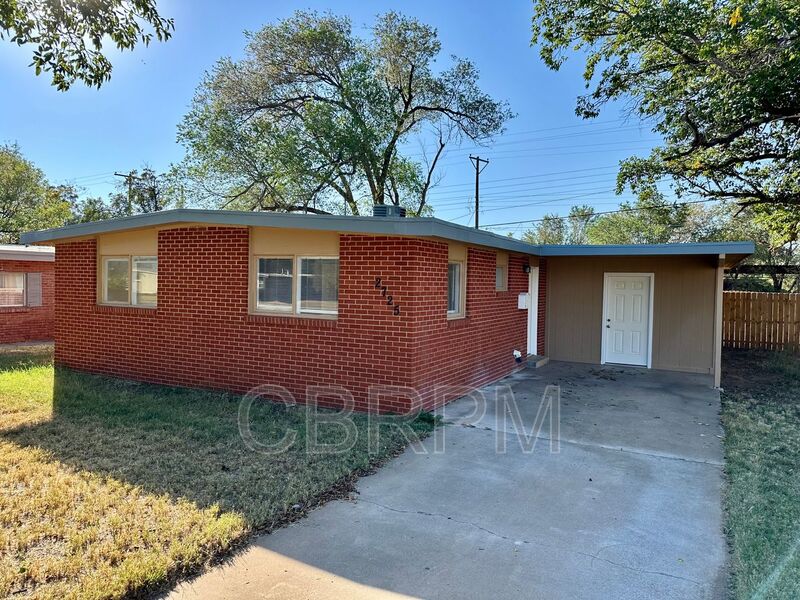 Lubbock House: 2725 62nd Street