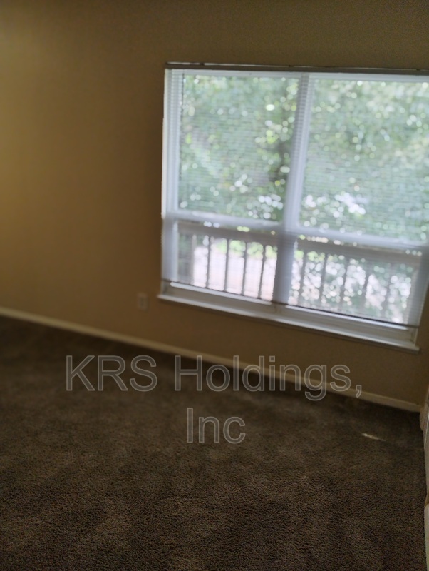 Richmond Condo: 1231 Nelson St