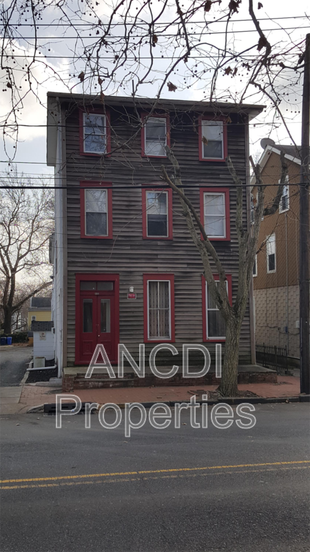 Mt Holly Condo: 122 Garden St