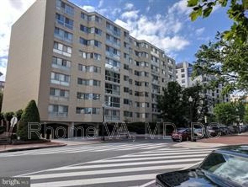 Washngton Condo: 922 24th Street