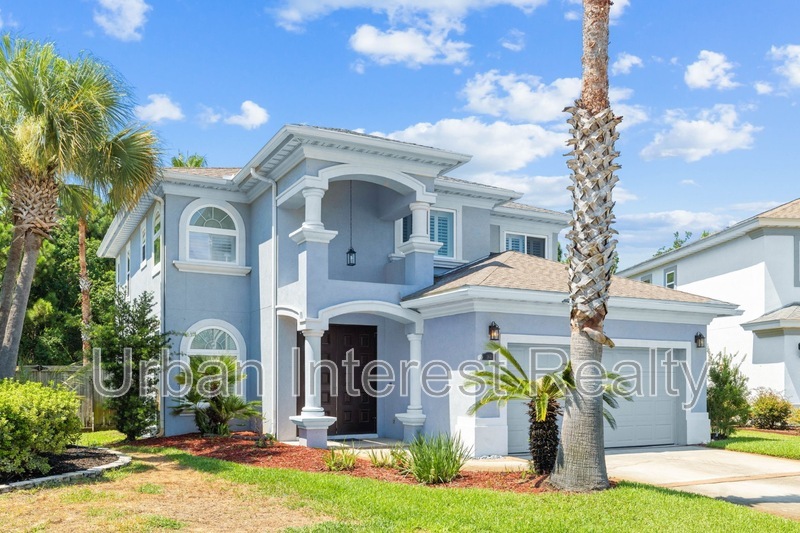 Miramar Beach House: 164 Dominica Ct