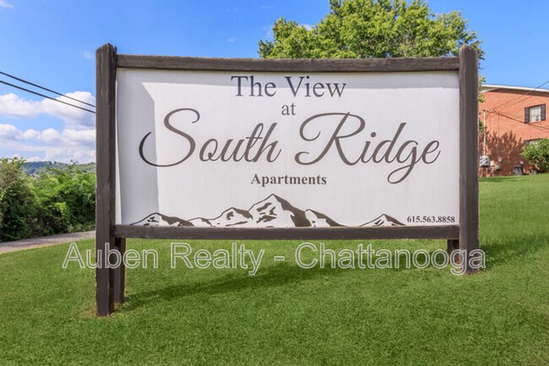 Woodbury Condo: 104 S Ridge Dr Apt B8
